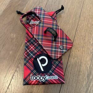 LoopyCases Red Plaid Phone Case
14 pro
Righty